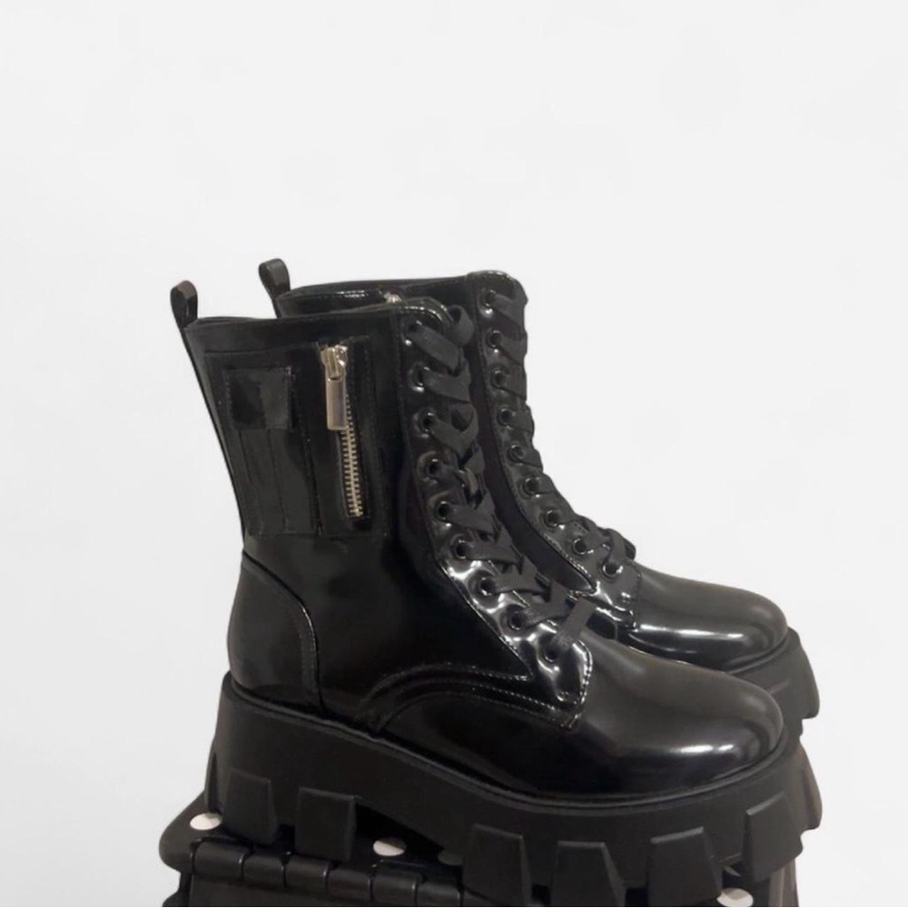 Shoe Dazzle Glossy Black Combat Boots